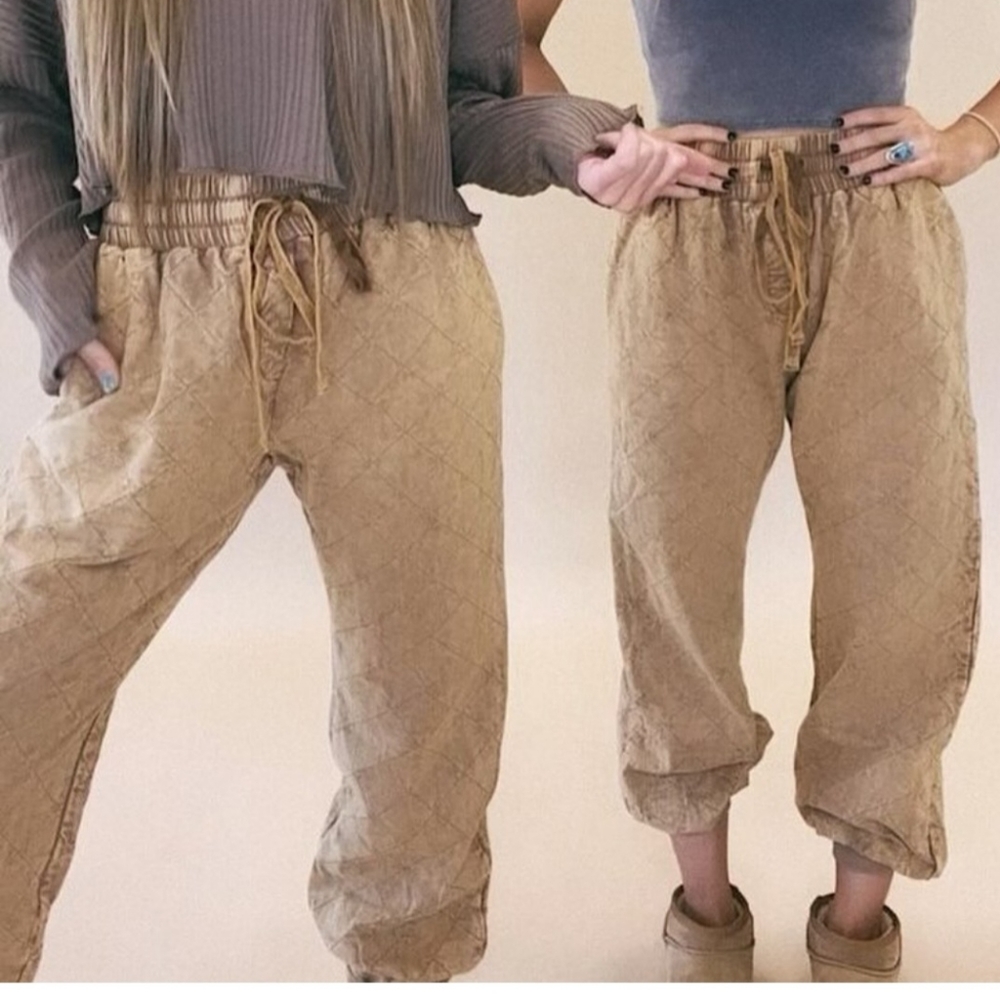 Camel quilted joggers brand new